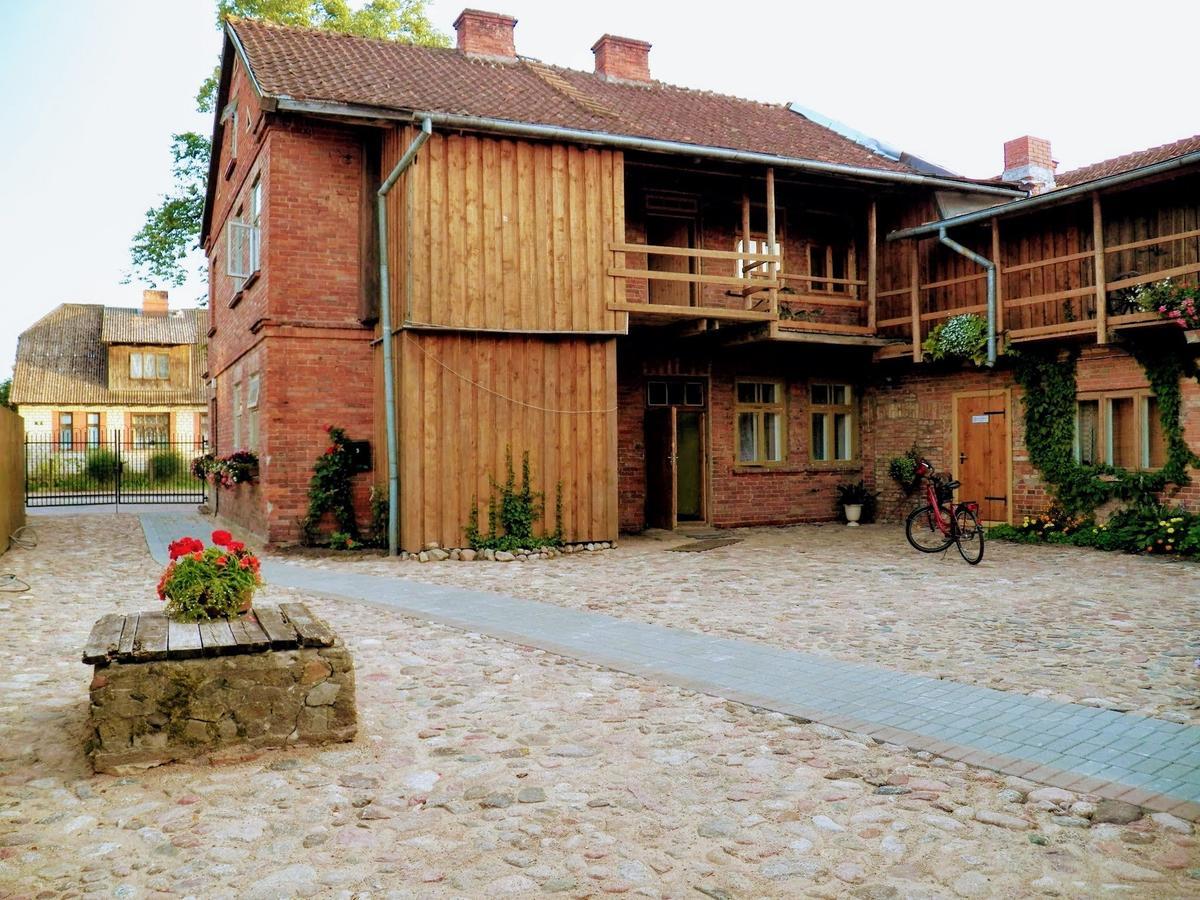 Livijas Apartamenti Apartment *