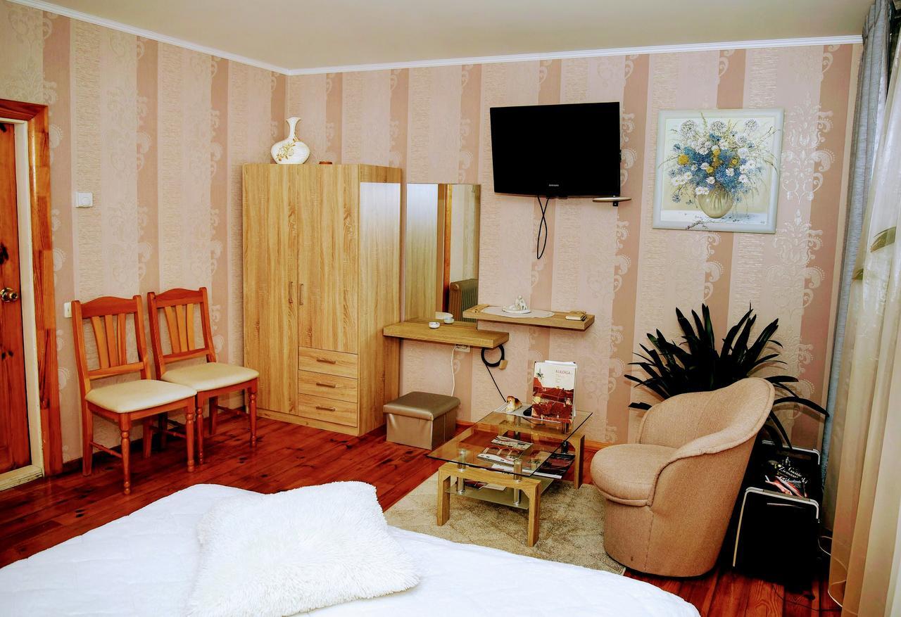 Livijas Apartamenti Apartment *